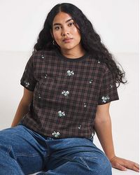 Simply Be - Ditsy Floral Emb Tee - Lyst