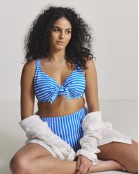 Figleaves - Tie Front Underwired Bikini Top - Lyst