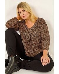 Roman Curve - Spot Print V-Neck Tunic Top - Lyst