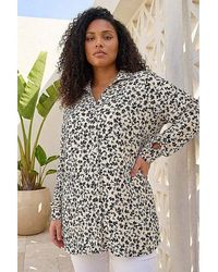 Roman Curve - Floral Textured Blouse - Lyst