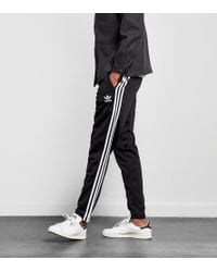 adidas superstar con pantaloncini originali in nero per gli uomini lyst adidas superstar con pantaloncini originali in nero per gli uomini lyst