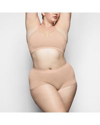 Skims - Soft Smoothing Boy Short - Lyst