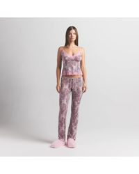 Skims - Sleep Lace Cami Top And Pant Set - Lyst