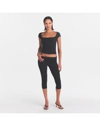 Skims - Foldover Capri - Lyst