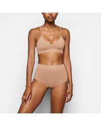 Skims - Soft Smoothing Boy Short - Lyst