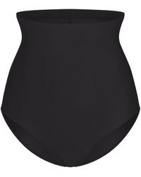 Skims - Core Sculpt Butt Lifting Brief - Lyst