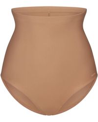 Skims - Core Sculpt Butt Lifting Brief - Lyst