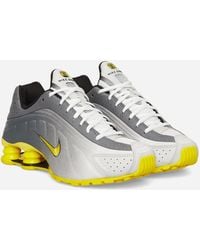 Nike - Shox R4 Se Sneakers Vast / Bright Citron - Lyst
