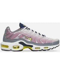 Nike - Wmns Air Max Plus Sneakers Violet Dust / High Voltage - Lyst