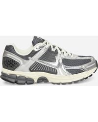 Nike - Zoom Vomero 5 Sneakers Iron Grey / Metallic Silver - Lyst