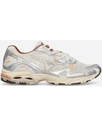 Mizuno - Wave Rider 10 Sneakers Shifting Sand / White - Lyst