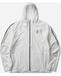 On Shoes - Performance Jacket Waterproof Frost - Lyst