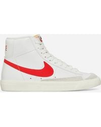 Nike - Wmns Blazer Mid 77 Sneakers White / Habanero Red - Lyst