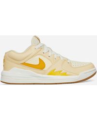 Nike - Wmns Jordan Stadium 90 Sneakers Pale Vanilla / Yellow Ochre - Lyst