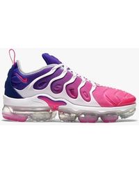black vapormax plus womens