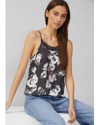 QS - Top mit All-over-Print und Spitze am Ausschnitt - Lyst