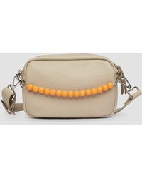 S.oliver - Handliche Camera-Bag mit abnehmbarem Perlen-Henkel und Reißverschlussfach - Lyst