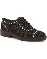 Scarpe stringate da donna di Guess a partire da 63 €