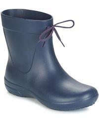 Crocs™ - FREESAIL SHORTY RAIN BOOT femmes Bottes en bleu - Lyst