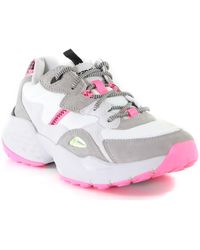 Wrangler WL02680A Wit - Schoenen Lage sneakers Dames € 44,90