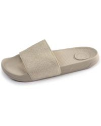 Isotoner - Mules Mules claquettes EVERYWEARTM Beige - Lyst
