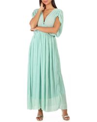 La Modeuse Robe longue vert clair plissée manches chauve-souris Robe