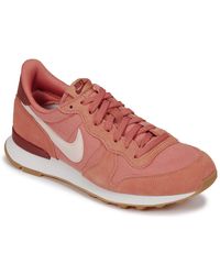 Nike Internationalist Leather Gouden