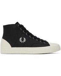 Fred Perry - F perry baskets mi-montantes hughes noires - Lyst