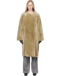 TOTEME - Collarless Shearling Coat - Lyst