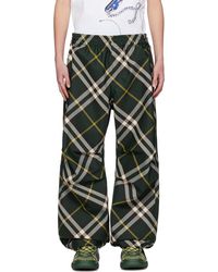 Burberry - Pantalon vert à carreaux - Lyst