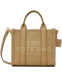 Marc Jacobs - Cabas 'the tote bag' taupe en cuir à bandoulière - Lyst