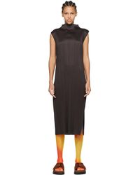 Pleats Please Issey Miyake - Robe longue monthly colors april noire - Lyst