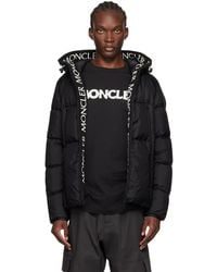 Moncler - Blouson court montcla noir rembourré en duvet - Lyst