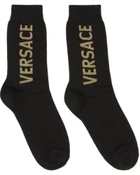 Versace ゴールド ロゴ ソックス - ブラック