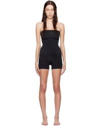 Skims - ブラック Seamless Sculpt ストラップレス ショーティー ボディスーツ - Lyst