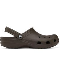 Homme Chaussures Chaussures à enfiler Slippers Klapki classic crocband 11016 microchip Crocs™ pour homme en coloris Gris 