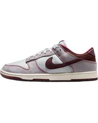 Nike - Dunk Low Retro Se "Pure Platinum Wolf Team Burgundy Crush" Ih1942 001" - Lyst