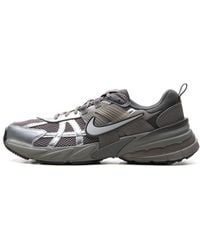 Nike - V2K Run "Cave Stone Flat Pewter Medium Ash Metallic" Hq1678 200" - Lyst
