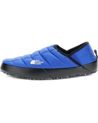 The North Face - Thermoball Traction Mule V Denali Slippers "Tnf Tnf" Nf0A3Uzng78" - Lyst