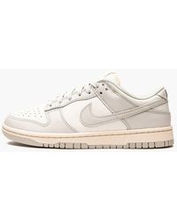 nike dunk low women's shoe