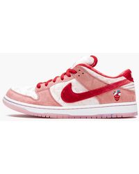 Nike Sb Dunk Low Pro "strangelove" Shoes - Pink