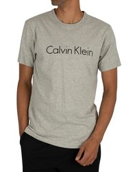 Calvin Klein T-shirts for Men - Up to 