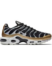 womens air max plus black