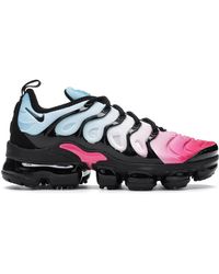 nike vapormax plus women's pink