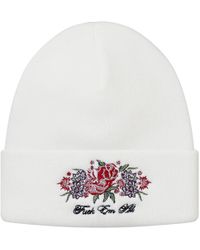 supreme centerpiece beanie