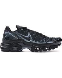 nike air max plus la requin white