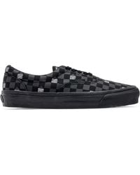 vans old skool checkerboard trainers in black vna38g1q9b1