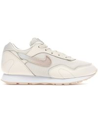 nike outburst trainers