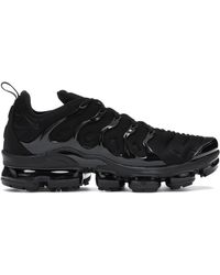 nike vapormax plus black sale