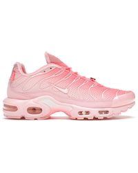 womans nike tn